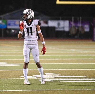 6'0|| 190 lbs || DB || Fresno City Rams || 3.5 GPA || #(559)-997-5667