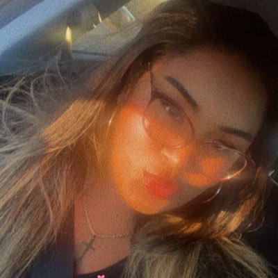 alanaxcrystal's profile picture. 