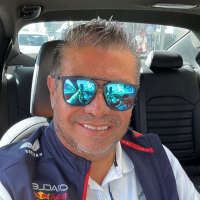 racero09's profile picture. 