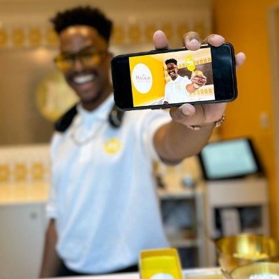 LouciousStorm's profile picture. Level 3 Massage Therapist.              
                                 
Spreading love and joy all day errryday!