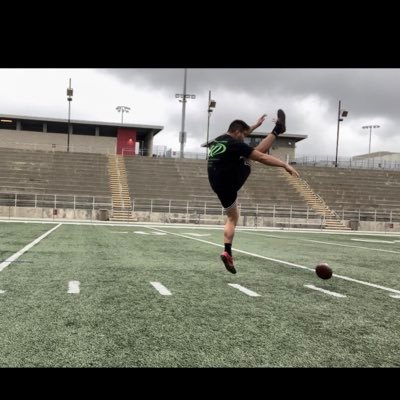 4.5⭐️ CSK Punter #10 in CA               Bench - 225x7                                                  6’0 205lbs