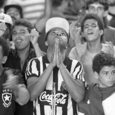 De Beth Carvalho, de João Saldanha, de PC Caju, de Garrincha, de Heleno de Freitas, do POVO! Nossa fidelidade será recompensada @Botafogo