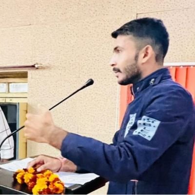 ♥️Big fan of @sachinpilot♥️ @rahulgandhi ❤️
Contact. 6377390223
जय श्री देव
संघर्ष ही जीवन है।