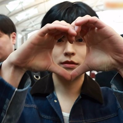 urfvoritecrimez's profile picture. karey's private space