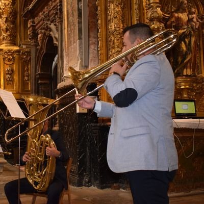 Vitivinicultura regada con música, fútbol y toros 🐂. Deportivo Alavés 🍇🍇