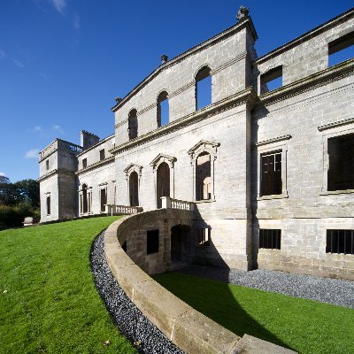 Unofficial and non-affiliated account for lovers of the amazing historic Penicuik House and it's grounds. Please post photos of your visits and your walks.