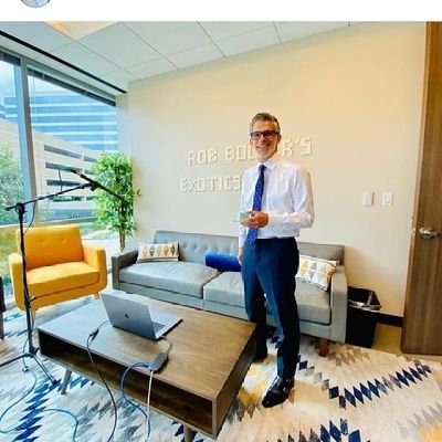 Robbooker's profile picture. FINANCIAL SERVICE & MOTIVATION SPEAKER Legendary happy person 💸I try to help people become financially free through trading. ✍️Dm me hey Rob
