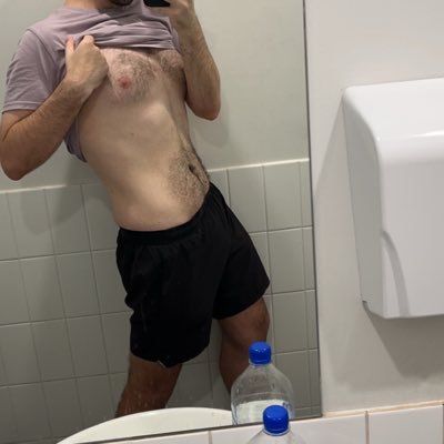 sexyboyomglol's profile picture. Young and hairy