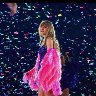 ✨ swiftie since fearless✨ evermore girlie🧡 ✨ we will stay✨