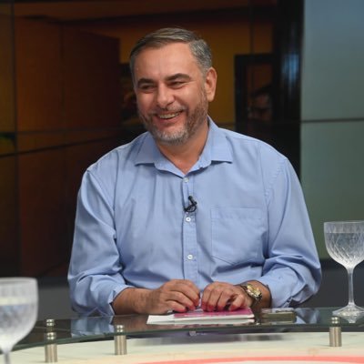 Senador de la Nación 2023-28. Doctor en Administración, Docente Universitario, Investigador y Dirigente Político que trabaja por un Paraguay mejor.