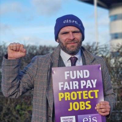 Trade unionist. Assistant Secretary @EISunion ✊

 Joy is an act of resistance. ❤

Views are my own. 

He/Him.