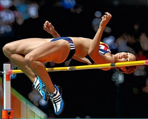 HJumpProblems's profile picture. enter the world of high jumpers: blood, sweat, tears, victories, and most importantly... back pain. #highjumpproblems #trackcitybitch