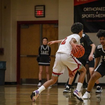 C/O 2027 (5’11) (140)          basketball/football                               Colerain high school