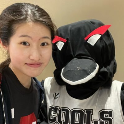 文化学園大学杉並高校➡️University of Edinburgh 趣味: 漫画、アニメ、走るバスケ⛹️(横浜ビーコル、渋谷サンロッカーズ、レバンガ北海道、デンソーアイリス)、車椅子バスケ♿️🏀(COOLS、神奈川Vanguards)、モルモットを飼う(ペッギーちゃん)