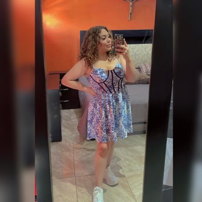 ClauConrique's profile picture. Algún día vamos a conseguir todo eso que soñamos.♥️✨.      💜BTS/SVT🩵