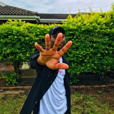 Phumelela_11's profile picture. 