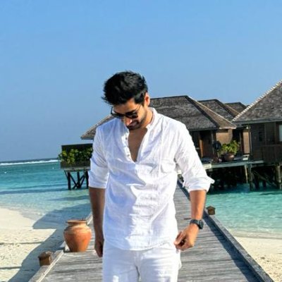 hizaidii's profile picture. Product Designer | @UWaterloo |
Interested in tech, software engineering, and product design 💯