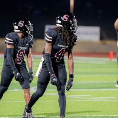 6’0” 180 lbs 💪🏾 Receiver 🏈 Sparkman High School 2025 4.25 GPA 📖 ☎️ #256-658-1263 jmrozier06@icloud.com https://t.co/gaGyZ009iW Psalm 23:4