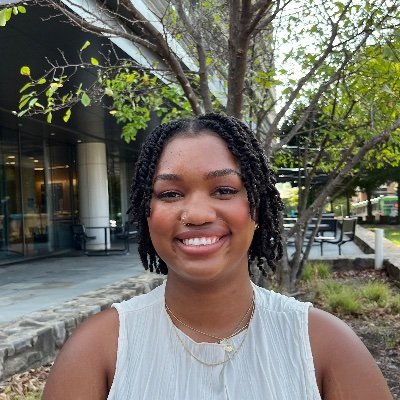 @unc_som Class of 2026 | Aspiring OBGYN | Health Equity Advocate | 🐶 Mom