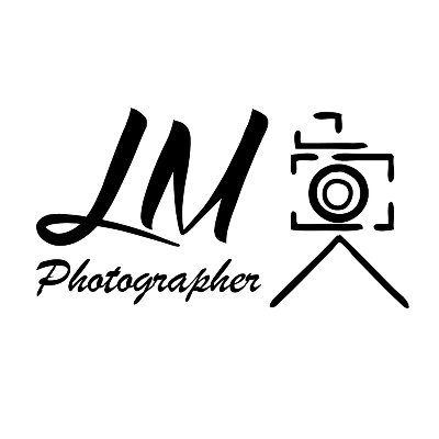 I am a landscape photographer: I specialize in capturing the natural beauty of the world to create a relationship between the viewer and the landscape itself