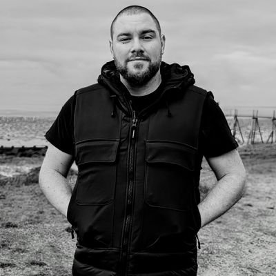 dans_ton_zboui's profile picture. 28 ans, Tours 🇲🇫 
La voie est close, elle fut faite par ceux qui sont morts, et les morts la garde