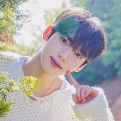 lovehyj320's profile picture. (っ◔◡◔)っ✩𐬹토끼아기유진아 🫶🏻 ปอปอเป็นปาปาปูปิปี้น้องฮันยูจิน ▚▚▚   ░ † Ή Σ 🍑 Ö₣ M ¥  👀  ░  ▚▚▚ 
𝒁𝑬𝑹𝑶𝑩𝑨𝑺𝑬𝑶𝑵𝑬 • 𝐇𝐀𝐍𝐘𝐔𝐉𝐈𝐍 • 제로베이스원