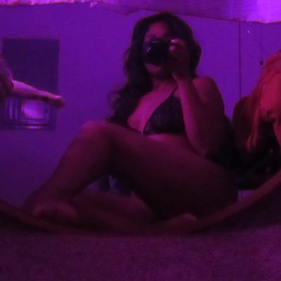 Professional Black Hottie | Jill of all trades | NSFW page: @spicecreamx
