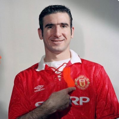 A PERSON FORMERLY KNOWN AS UNITED BIGGEST FAN ***** *** been to 2 Champions League finals 2008 Moscow & 2011 London, love United. Followed by @LouMacari10