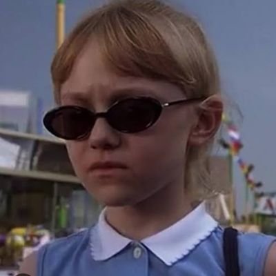 alejrl's profile picture. Amante del sol. Ando por esta vida con una taza de café conmigo. Mis ojeras son parte de mi personalidad. me gustan los pollitos y gallinas 🐔❤️