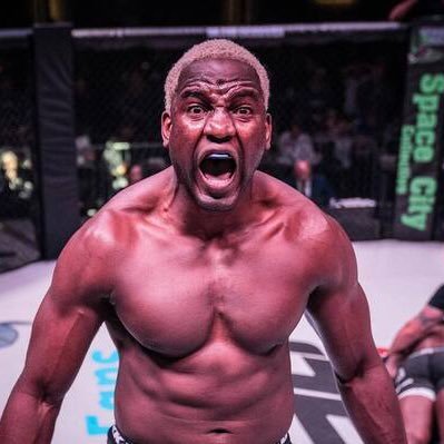 @ufc Heavyweight🇨🇺 | 5-0🪓 | London Olympics🥉 | Gym: MMA Temple | Manager: @ajariosa | @stake Code: thebigboy