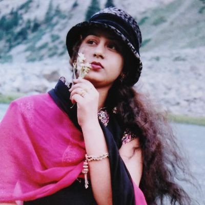 *جہاں سر جھکے وہ مقام خدا ہے......
اور
*جہاں دل جھکے وہ مقام مصطفیٰ ﷺ ہے.....🥰💗