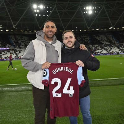 Chair of @BHRUT_NHS’ Men’s Health Network 💙 & @WestHam’s @PremierLeague Community Captain for 2024 ⚒️ ~ All Views Are My Own