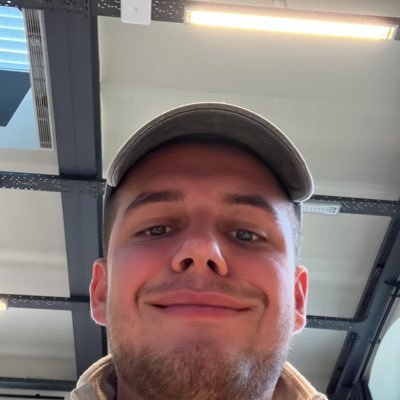 jonny_builds's profile picture. just figuring things out