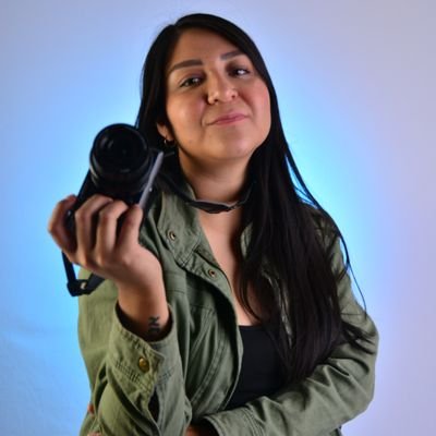 Comunicación y Cultura. Periodista Radiofónica, analista de medios. Fotoperiodista, feminista y ciclista.