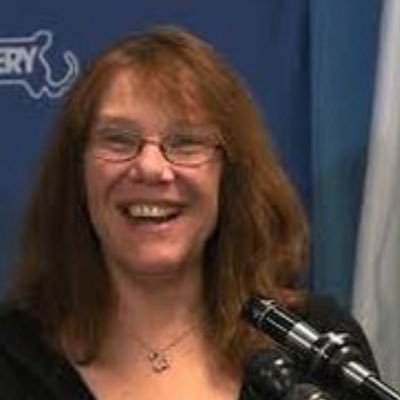 I’M Mrs. Mavis Wanczyk, the mega winner of $758 Million in Mega Millions Jackpot, I’m donating to  500 random individuals