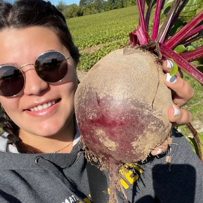UofG’22 🎓 • Fruit & Vegetable Agronomist in Ontario #TeamBayer 🥔🍎🧅🥕• tweets are my own