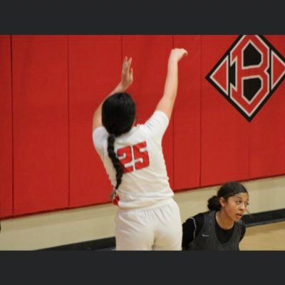 Clear Brook | c/o 2025 | dual sport athlete | GPA 4.9 | Height 5’9 | SG #25🏀 | Just Play Elite 17u United | MB #13🏐 |