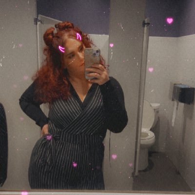 10% dad jokes 90% anxiety. 26♌️ 💕10.1.20💕  🇵🇸FREE PALESTINE🇵🇸
