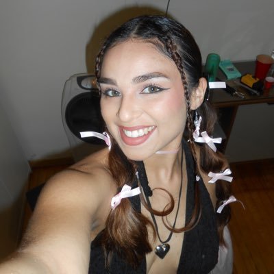 @danieluhxox
