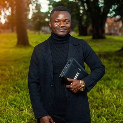 Géologue, Analyste chimique,Adorateur et Artiste musicien gospel