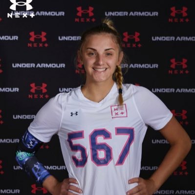 karleeplozay's profile picture. lmu vball ‘28