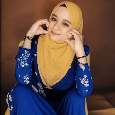 Lilip93's profile picture. Ngeliat doang, follow kek