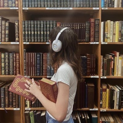 ⌗  there’s no friend as loyal as a book ₊˚.༄ ೃ