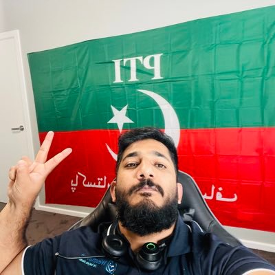 یقین کے ساتھ ایمان کے ساتھ عمران خان کے ساتھ 🇵🇰