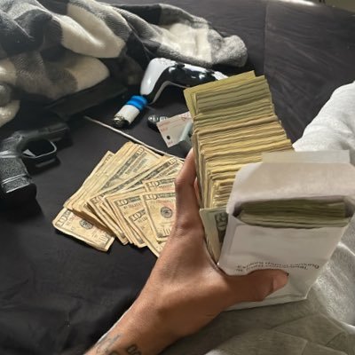 stashofracks's profile picture. 