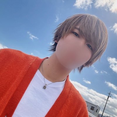eru_himitsu Profile Picture