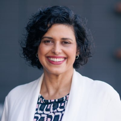 KellyAButler's profile picture. Copywriter, resume writer, and LinkedIn profile expert. 🌈