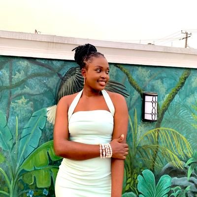 GRAPHICS DESIGNER |
Brand designer For dreamdesk|
Exploring the world with a creative mind🧘|
Medical student |
proud Igbo |
IG @puregraphix_s
@Dollz_be