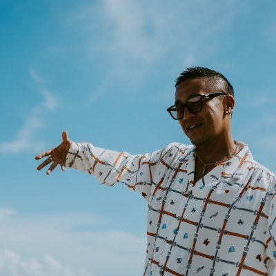 🌊 Micro | Def Tech
🎤 Musician / Producer / Surfer
🎶 サーフカルチャーと音楽が響き合う世界を創造中!
✨ “LIVING ROOM LIVE” ホールツアー開催中!