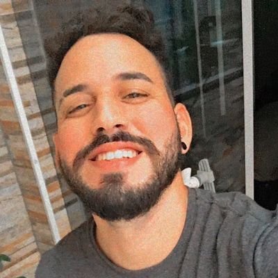 lvl 30 🎮
futuro programador 💻
tricolor de coração 🇮🇹❤️
casado 💍
pai de menino 👦
